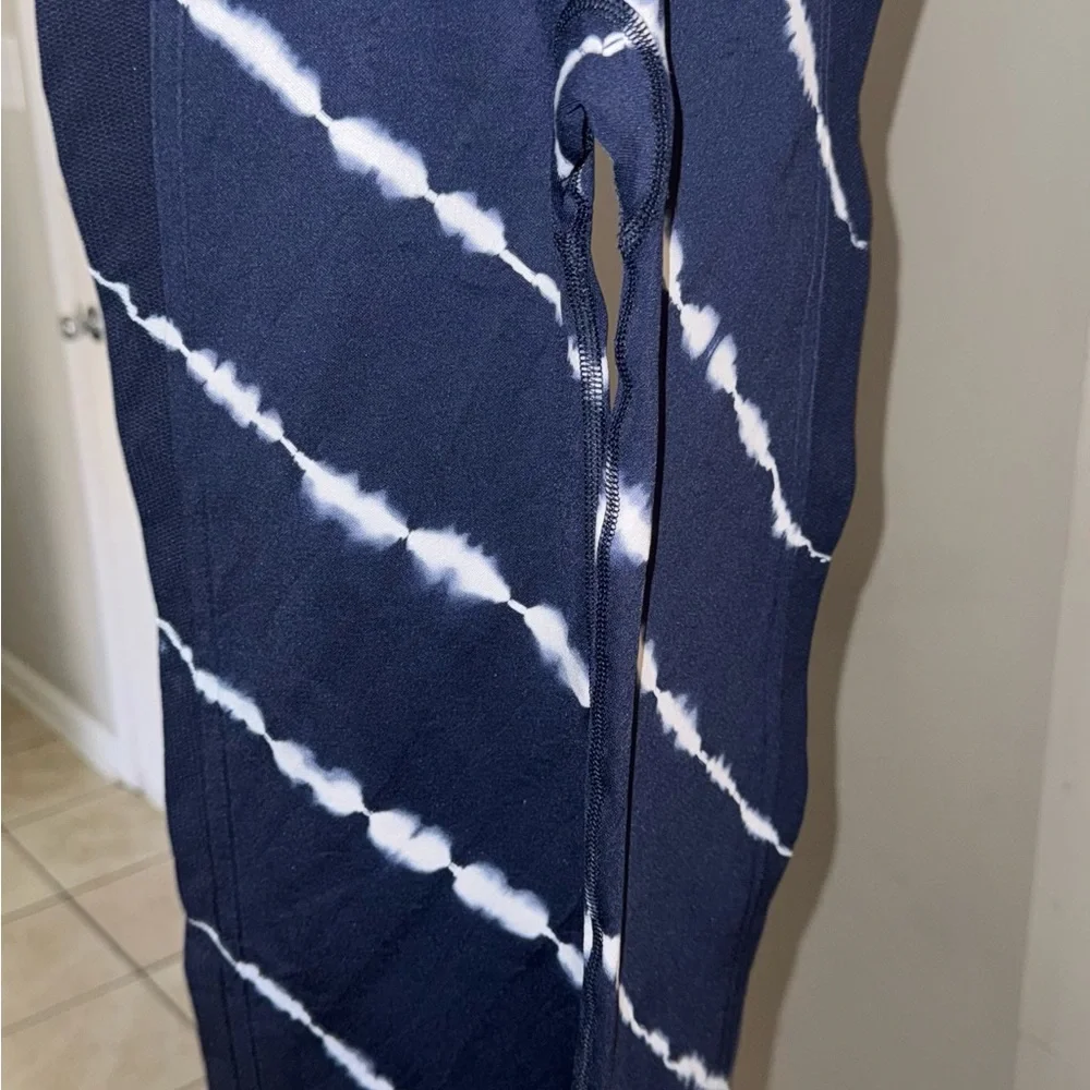 Tory Burch Sport Navy Diagonal Shibori Tie Dye Leggings Size Medium